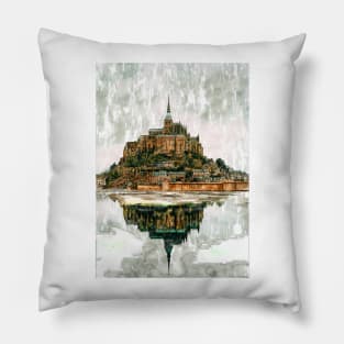 Mirrored Castle Abstract. For Vintage Castle Lovers. Pillow