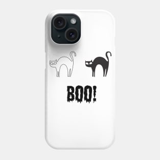 Boo the cat is frightened Phone Case