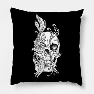 Skull and flowers Pillow