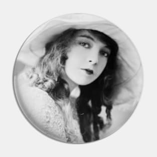 Glamour Circa 1915 Pin