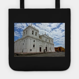 Nicaragua - Basilica Catedral De La Asuncion De Leon Tote