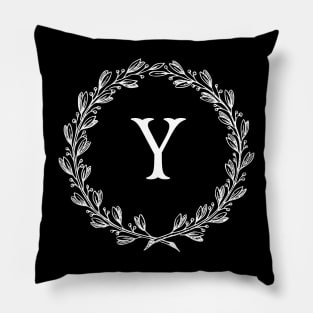 Beautiful Letter Y Alphabet Initial Monogram Wreath Pillow