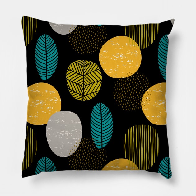 Doodle leaves and colorful balls pattern Pillow by Eskitus Fashion