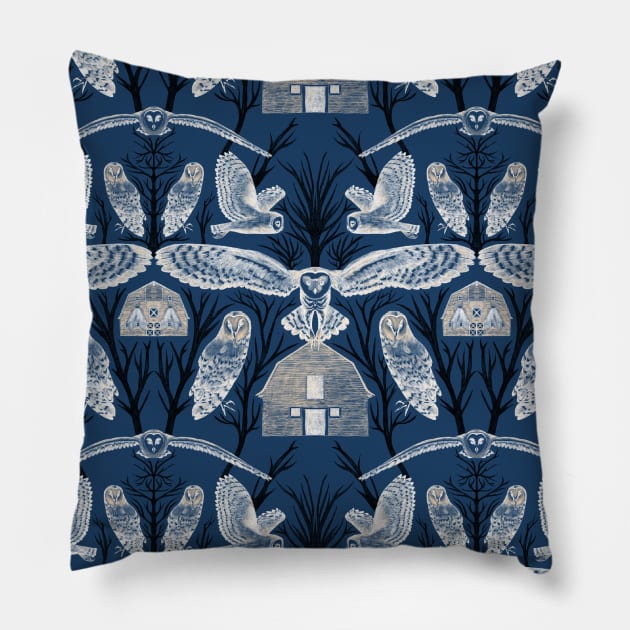 Owl hunt Pillow by Flyingrabbit