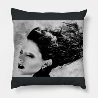 Yulina 2. Pillow