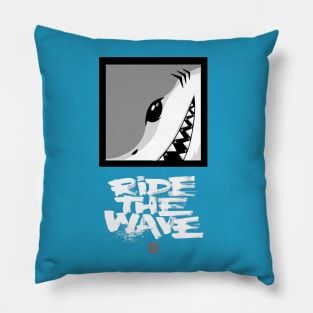 Boxhead Sharky v2 Pillow