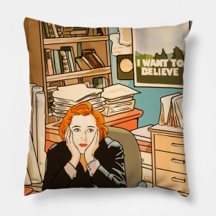 The skeptical Dana Scully in the Mulder s office Pillow