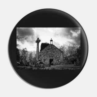 Rob Roy MacGregor's Church and Graveyard B&W Pin