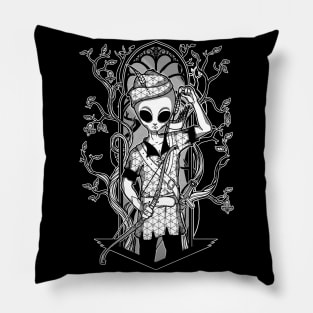 The alien Robin Hood - Black version Pillow