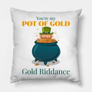 St Patricks gold design Pillow