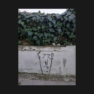 Glum grafitti face T-Shirt