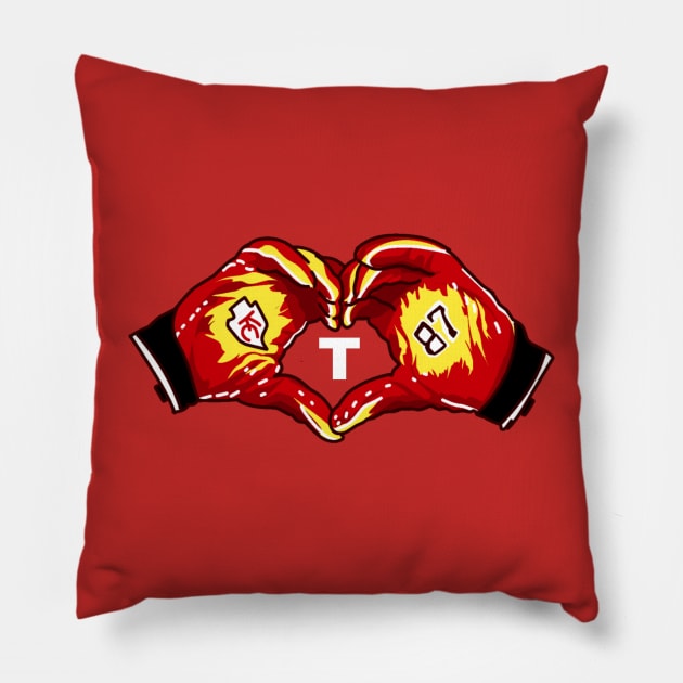 I love T - Travis KELCE heart celebration Pillow by Mic jr