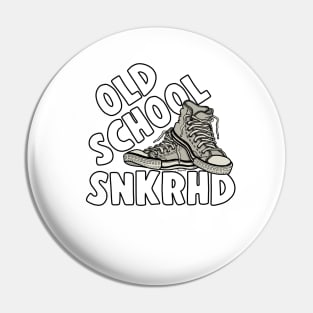 Funny OLD SCHOOL SNKRHD white hightops Sneaker Head Pin