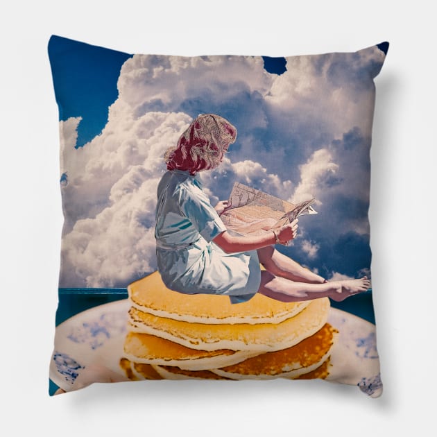 Pancake day Pillow by Ali del sogno