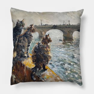 Cats at Waterloo Bridge Pillow