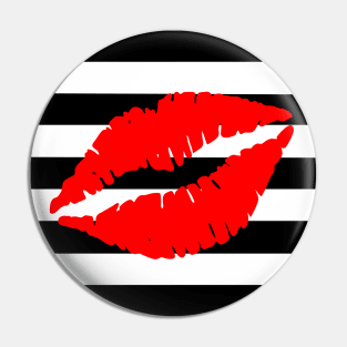 Kiss Pin