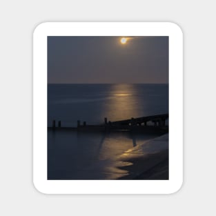 Moonlight on the North Sea Magnet