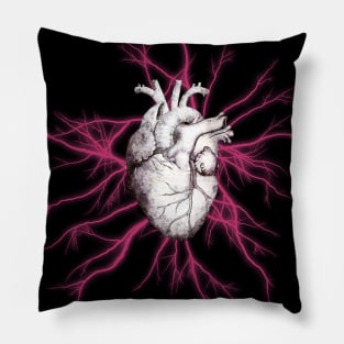 Vintage Human heart and veins, arteries, blood, illustration art, dark, purple roses Pillow