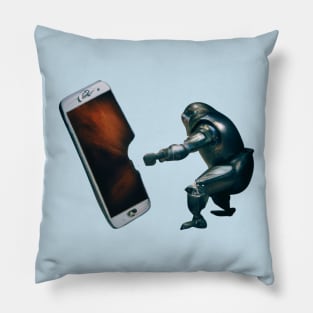 Robot vs. Smartphone Pillow