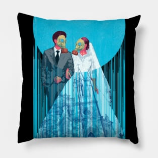 The mask couple Pillow