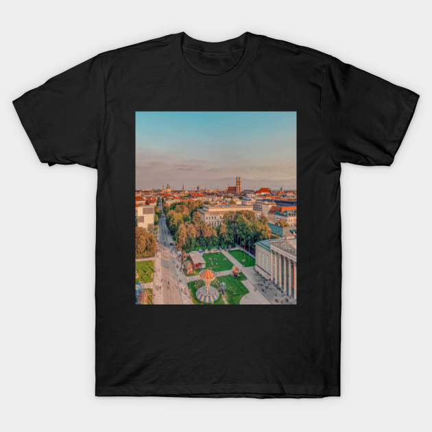 Discover Munich Cityscape Bavaria - Munich - T-Shirt