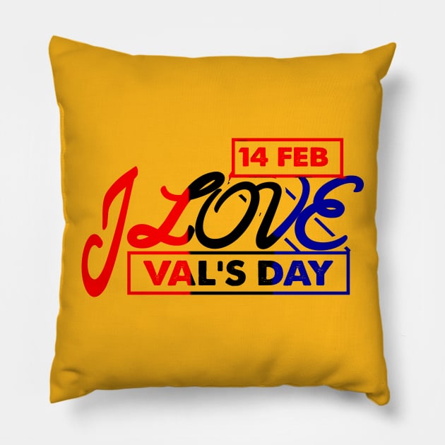 Valentine day lovers Pillow by lovelynaj