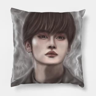 Lee Know, Minho, Stray kids, Thunderous Pillow