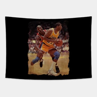 Michael Jordan vs Magic Johnson Vintage #2 Tapestry