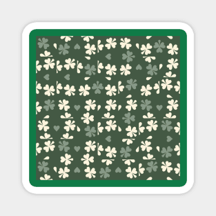 Green Clover Checkers Magnet