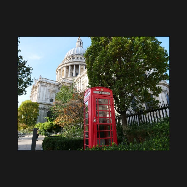 St Paul’s Cathedral and red telephone box by fantastic-designs