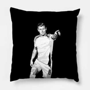 Toni Kroos Germany grayscale Pop art illustration fan art Pillow