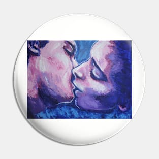 Lovers - Kiss In Pink And Blue Pin