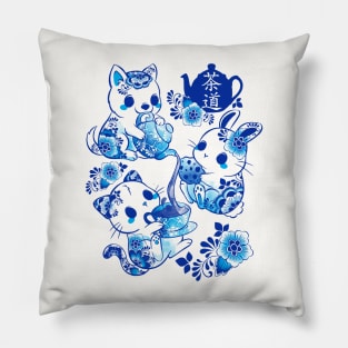 Animals tea ceremony Pillow