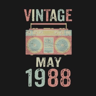 Born May 1988 Vintage Birthday Retro Ghetto Blaster T-Shirt