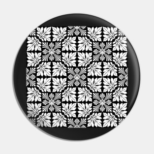 Tiger's Den / PATTERN/BLACK ORNAMENT Pin