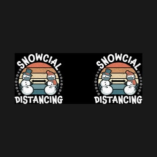 Snowcial Distancing - Funny Christmas Thanksgiving 2020 Vintage Retro Sunset T-Shirt