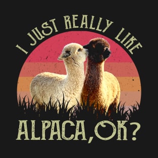 Fluffy Friends Chic Alpaca Tee for Animal Lovers Everywhere T-Shirt