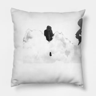 Vibrations from above Pillow