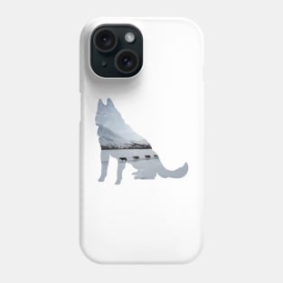 Huski dog in snow - dogsledging Phone Case