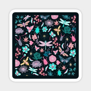 Flowers and insects surface pattern Magnet