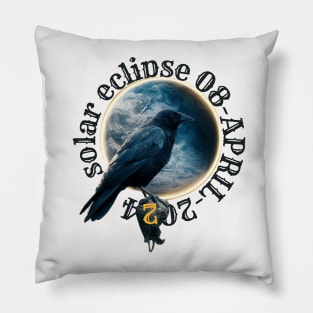 the crow solar eclipse Pillow