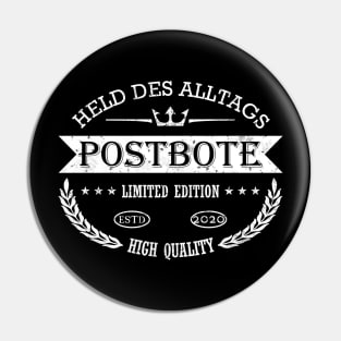 Held des Tages Postbote Vintage Design Pin