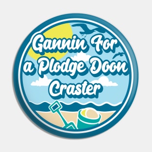 Gannin for a plodge doon Craster - Going for a paddle in the sea at Craster Pin