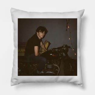 Ross Lynch with motor Pillow