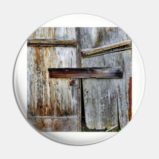 rustic western country farmhouse grey wooden barn door Pin