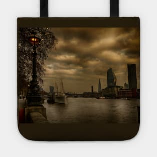 The Victoria Embankment by The Thames at Dusk Tote