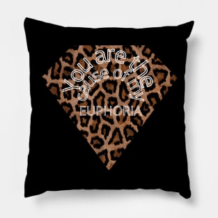 euphoria kpoop leopard textures Pillow