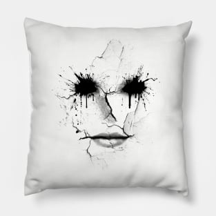 Black eyed woman Pillow