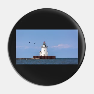 Cleveland Harbor West Pierhead Lighthouse Pin