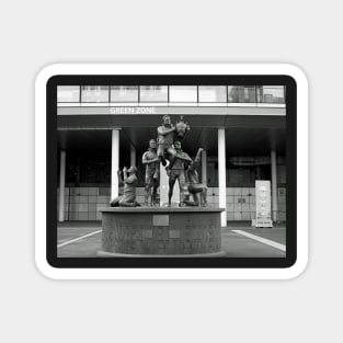 The statue of Martin Offiah, Wembley Stadium Magnet